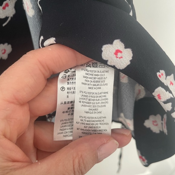 FRENCH CONNECTION dress in size 6 - Picture 5 of 10